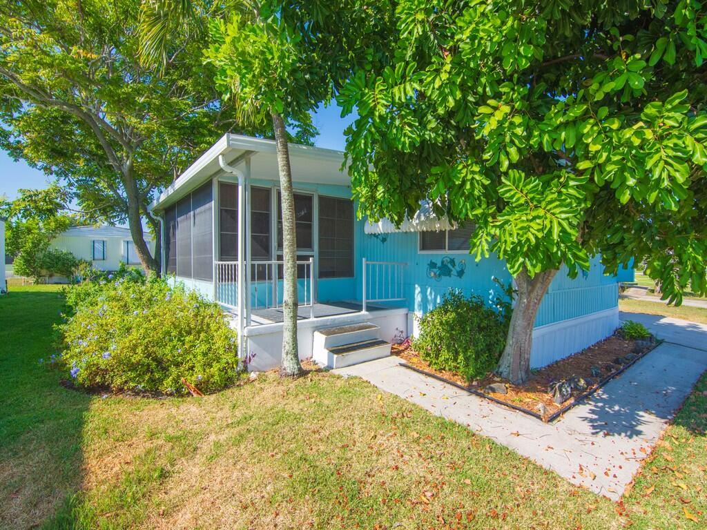 102 N Warner Drive