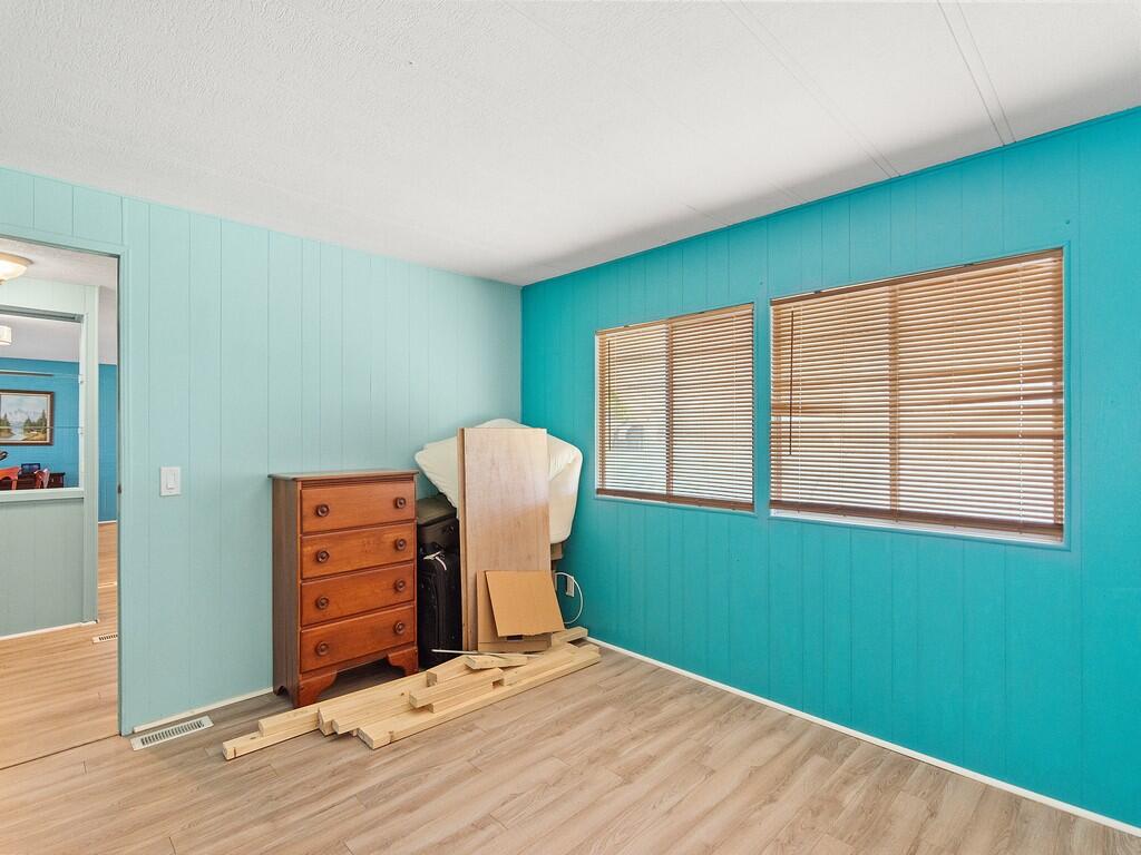 102 N Warner Drive