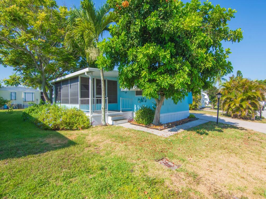 102 N Warner Drive