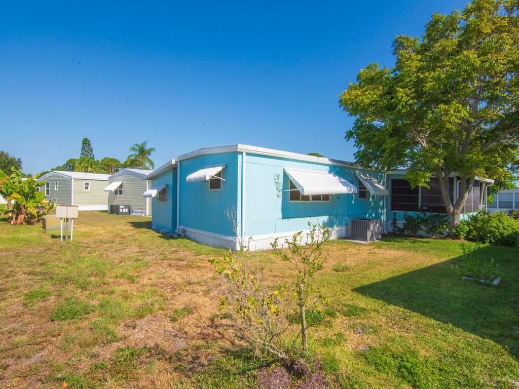 102 N Warner Drive