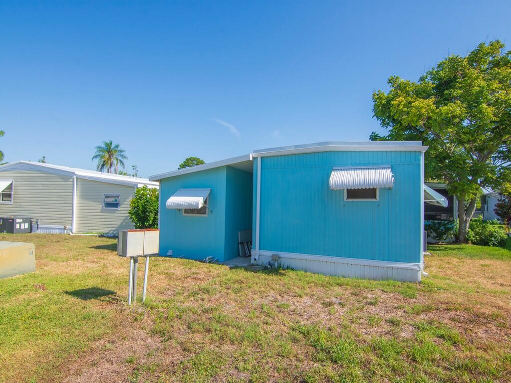 102 N Warner Drive