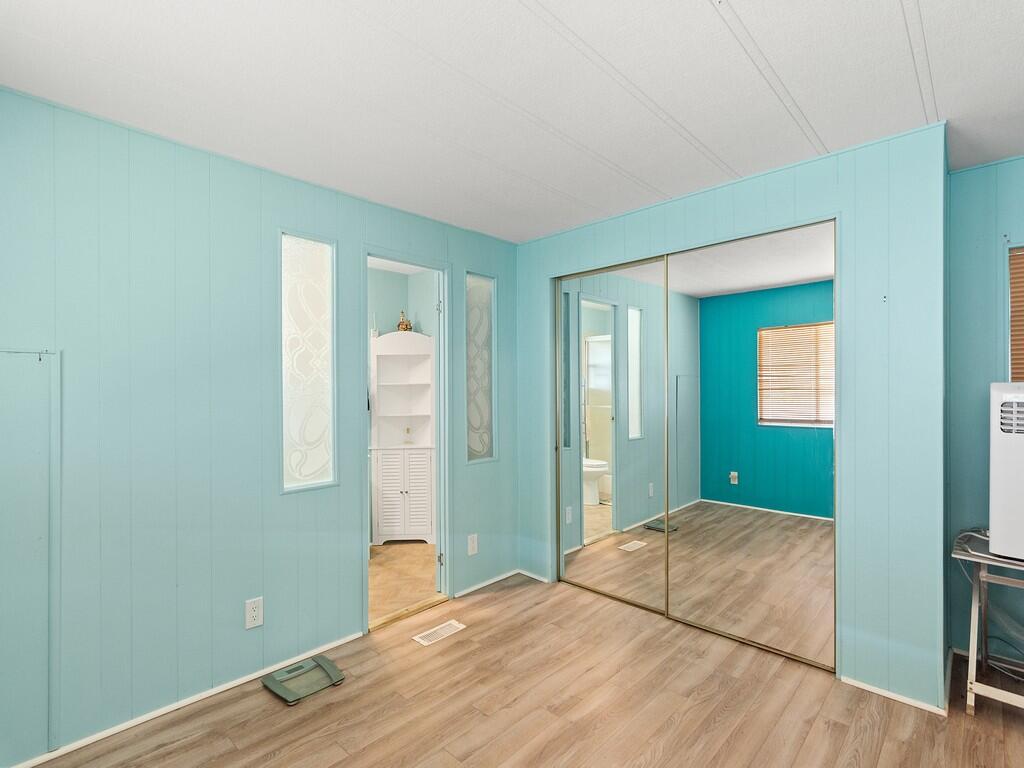 102 N Warner Drive