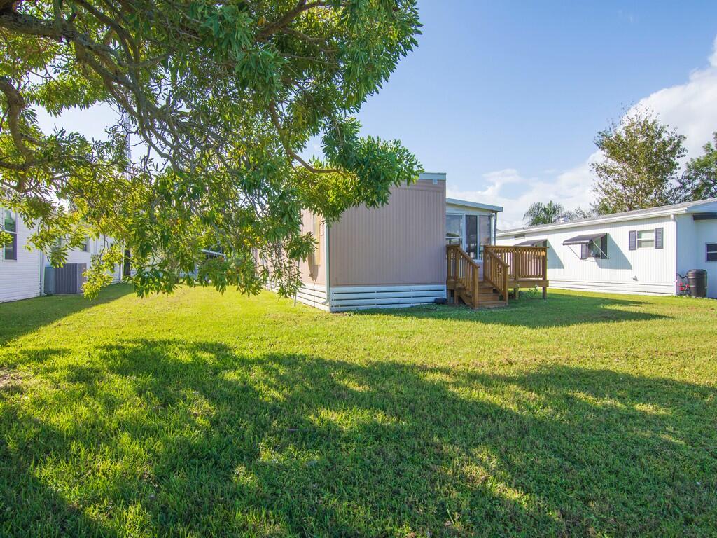 211 West Caribbean, Port St. Lucie