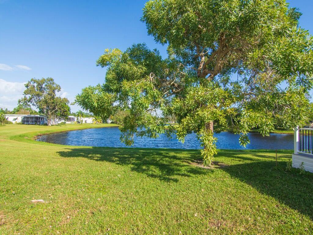 211 West Caribbean, Port St. Lucie