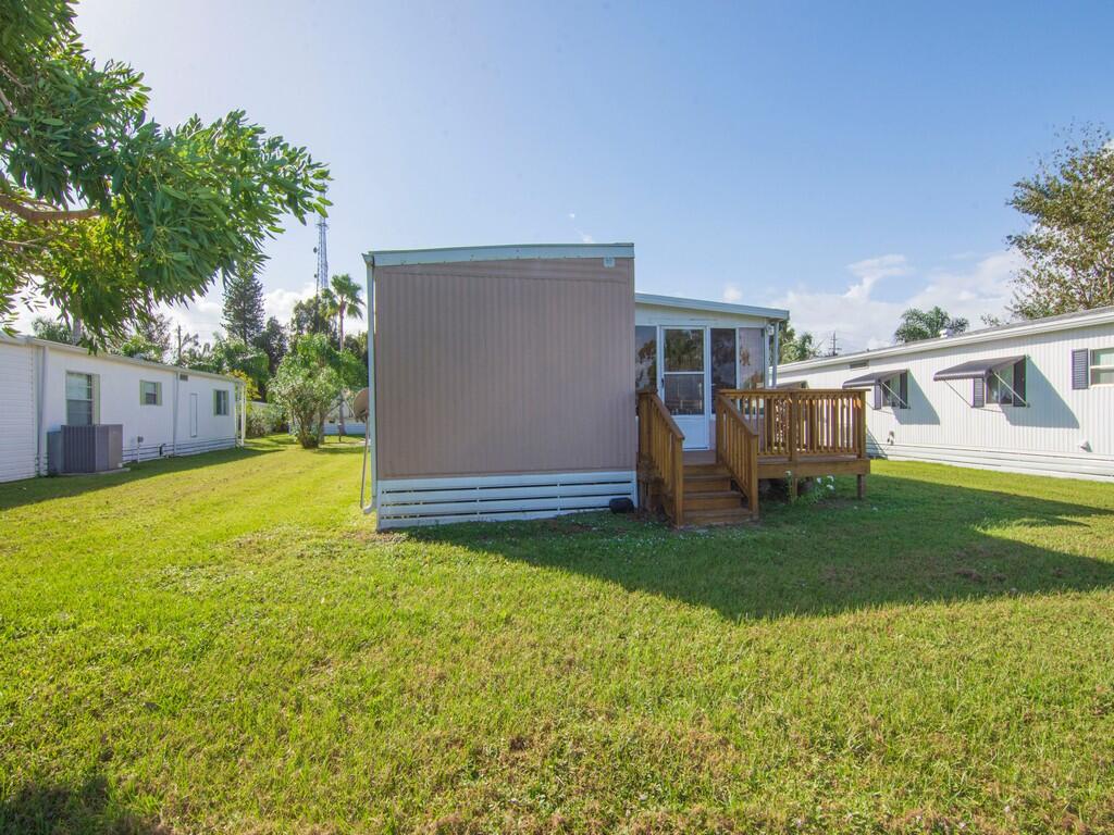 211 West Caribbean, Port St. Lucie
