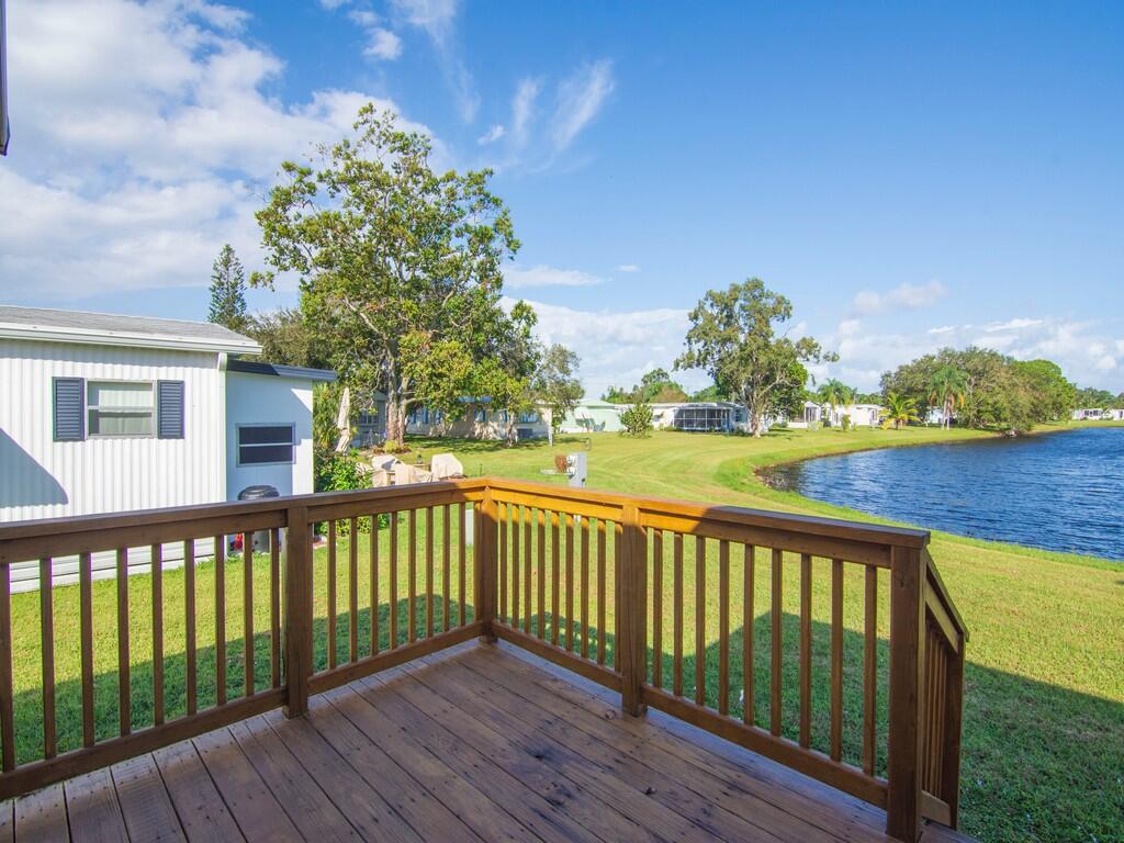211 West Caribbean, Port St. Lucie