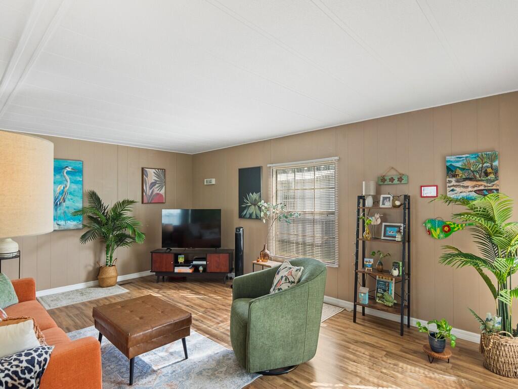 211 West Caribbean, Port St. Lucie