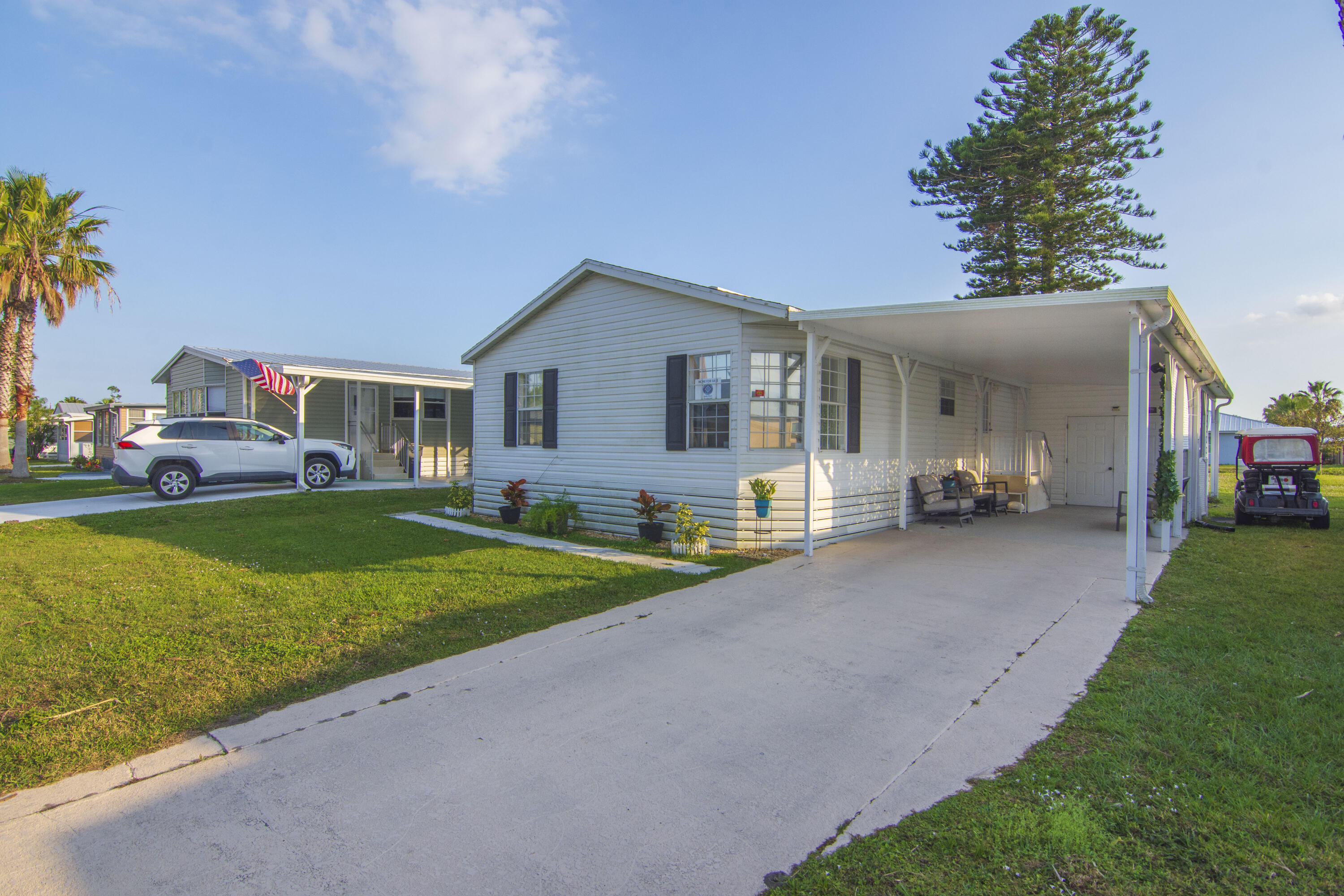 71 El Camino Real, Port St. Lucie