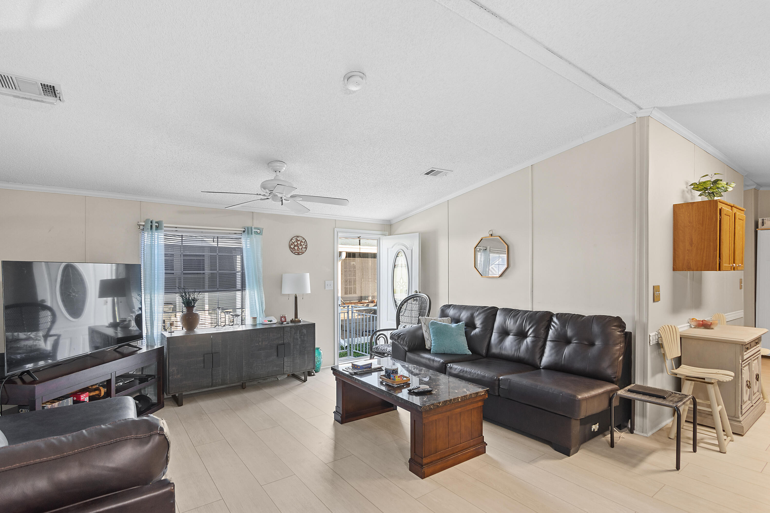 71 El Camino Real, Port St. Lucie