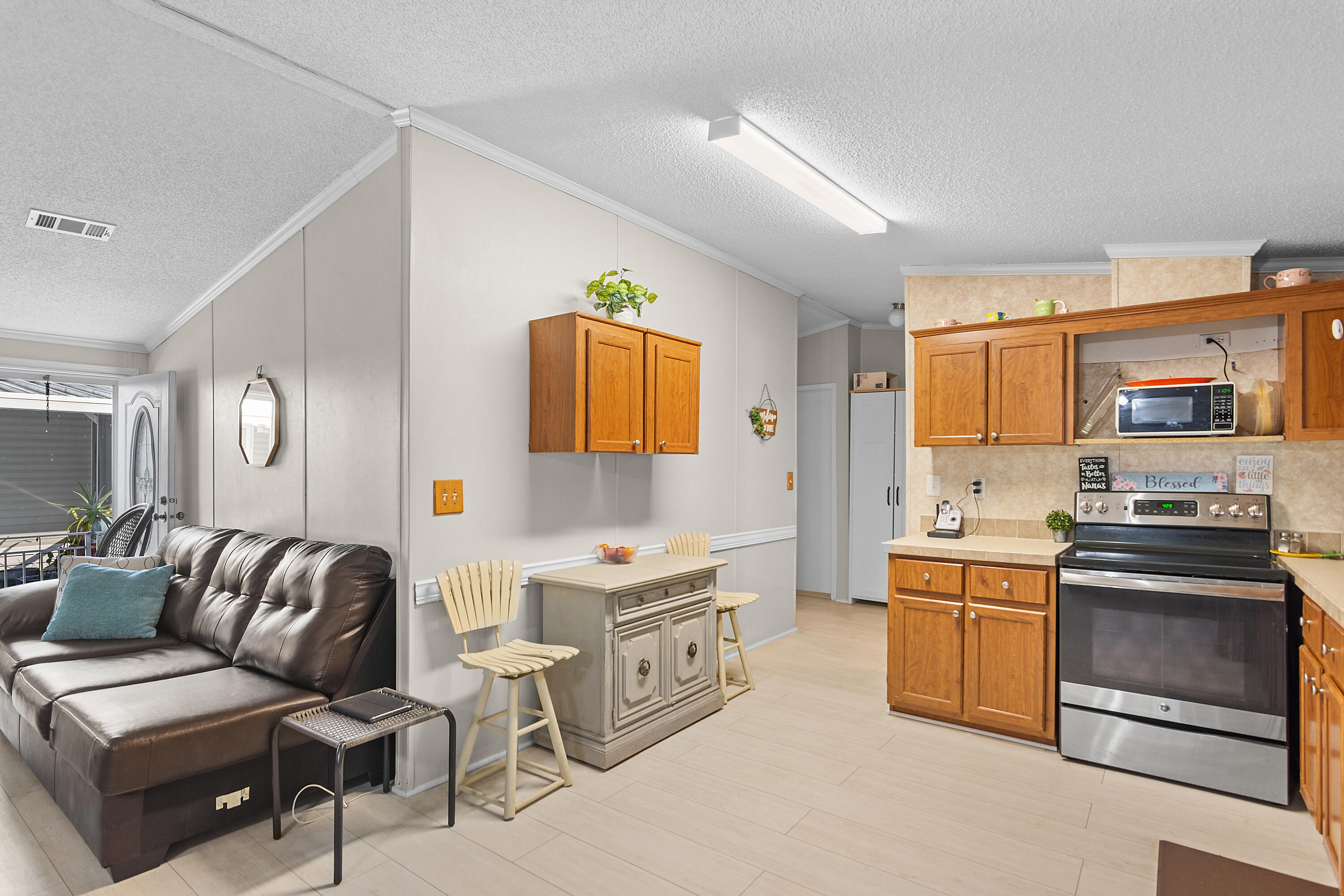 71 El Camino Real, Port St. Lucie