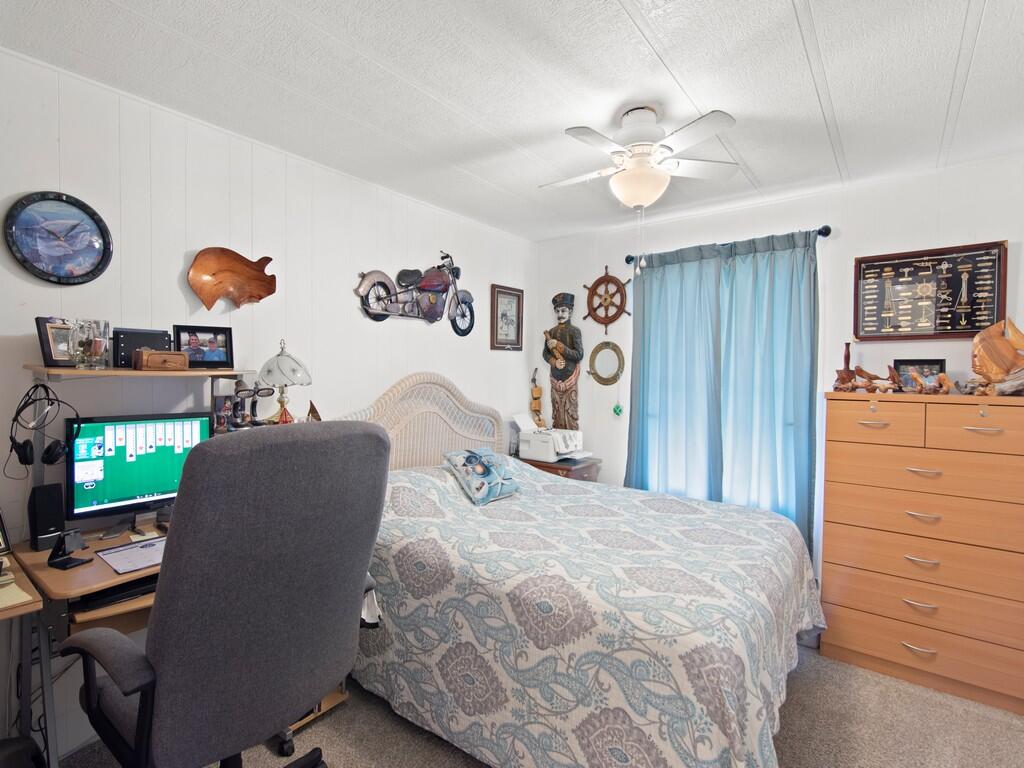 463 Onyxx Way