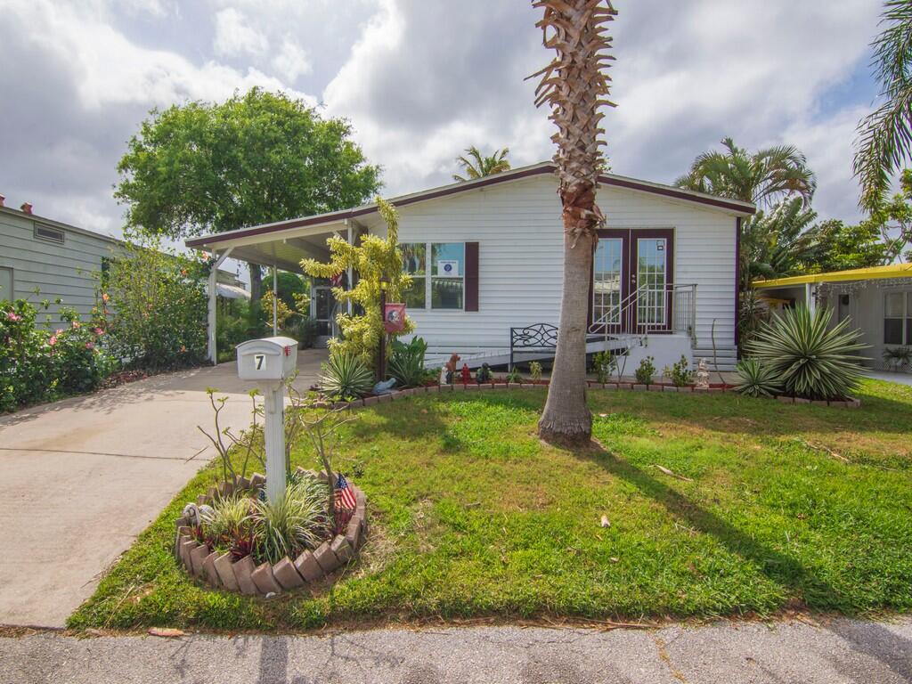 7 Gorda Way, Port St. Lucie