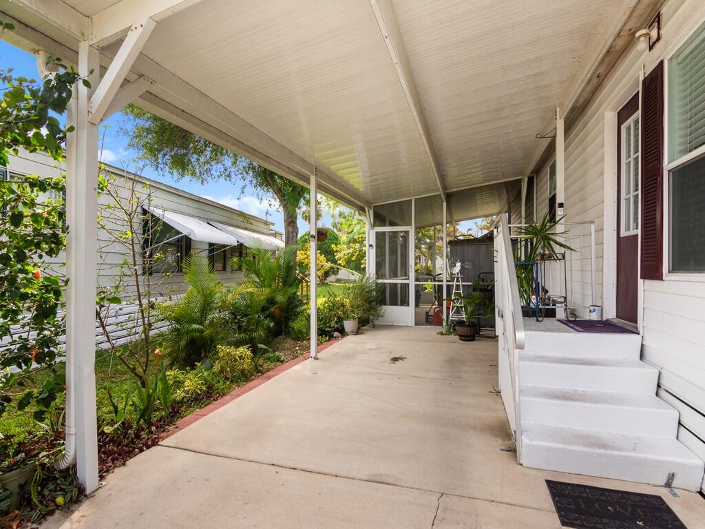 7 Gorda Way, Port St. Lucie