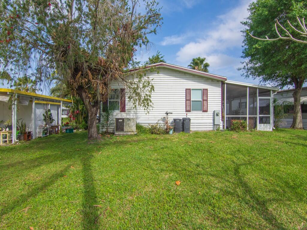 7 Gorda Way, Port St. Lucie