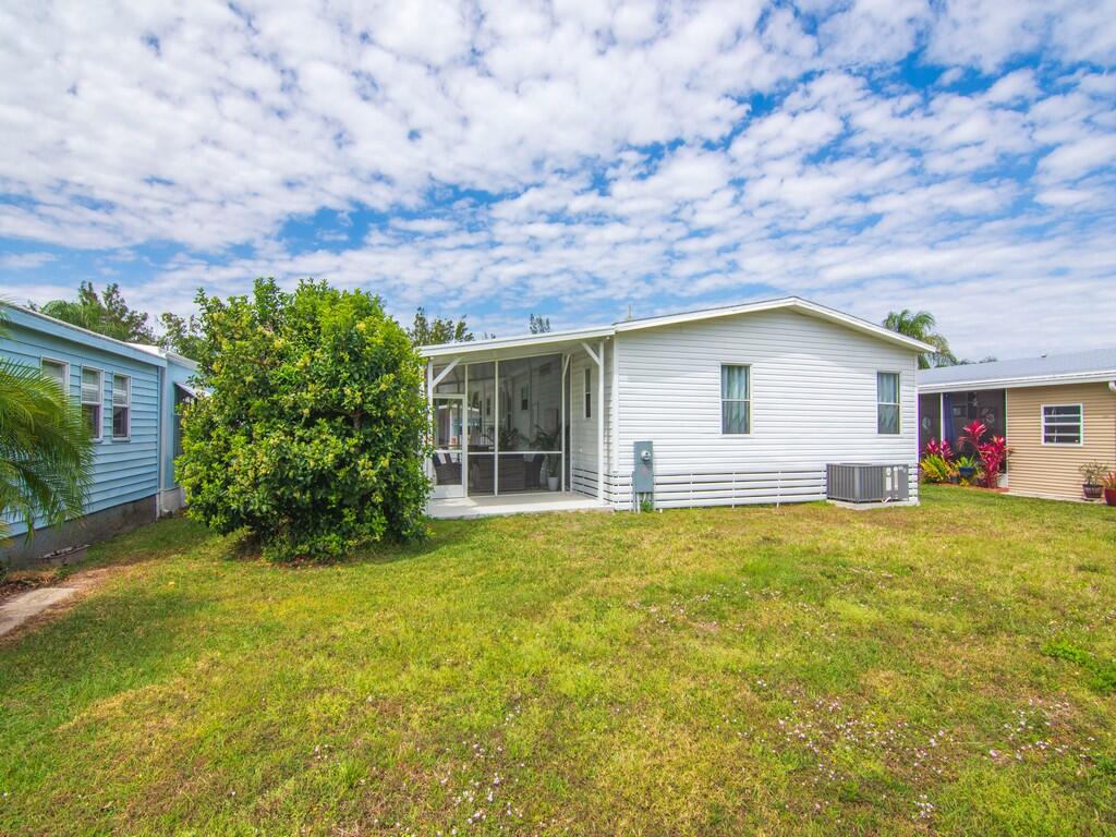 15 SE Iberian Lane, Port St. Lucie