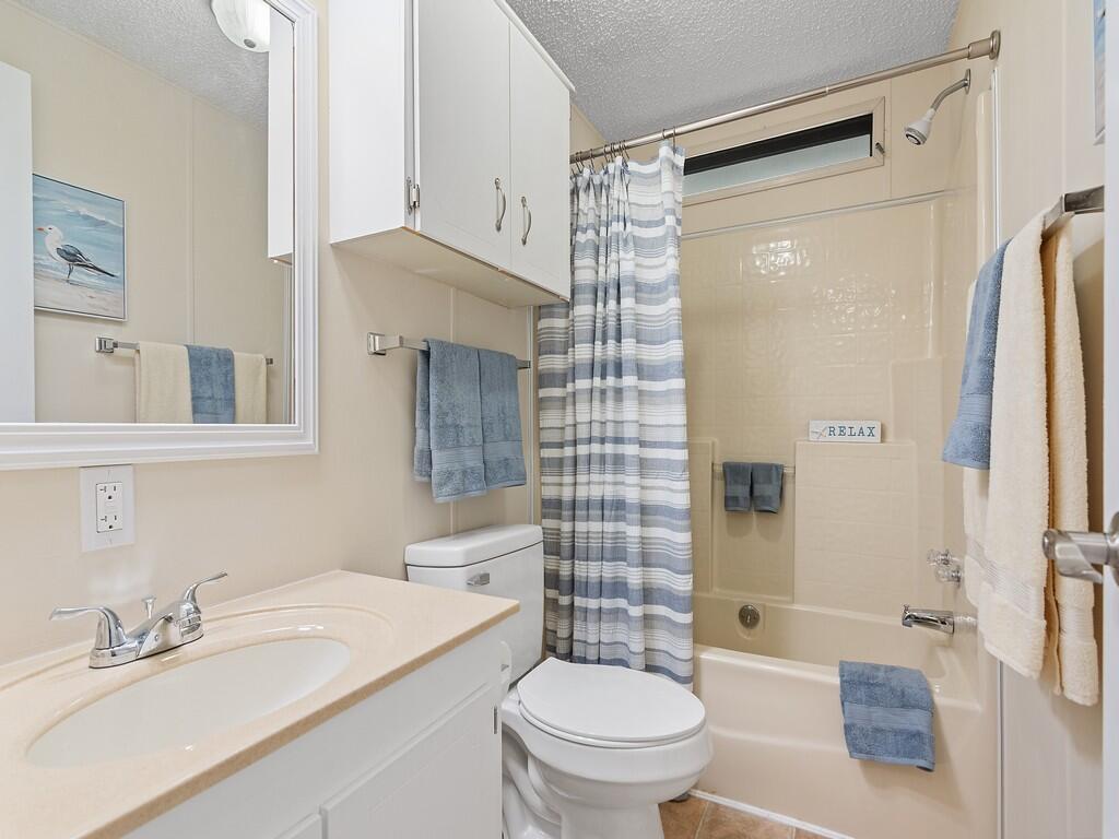 15 SE Iberian Lane, Port St. Lucie