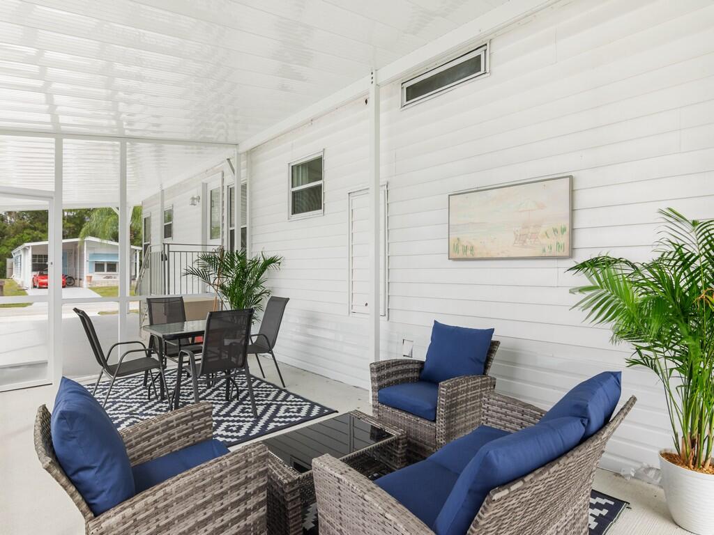 15 SE Iberian Lane, Port St. Lucie