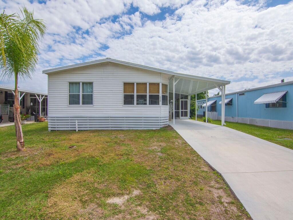 15 SE Iberian Lane, Port St. Lucie