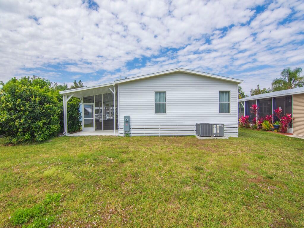 15 SE Iberian Lane, Port St. Lucie