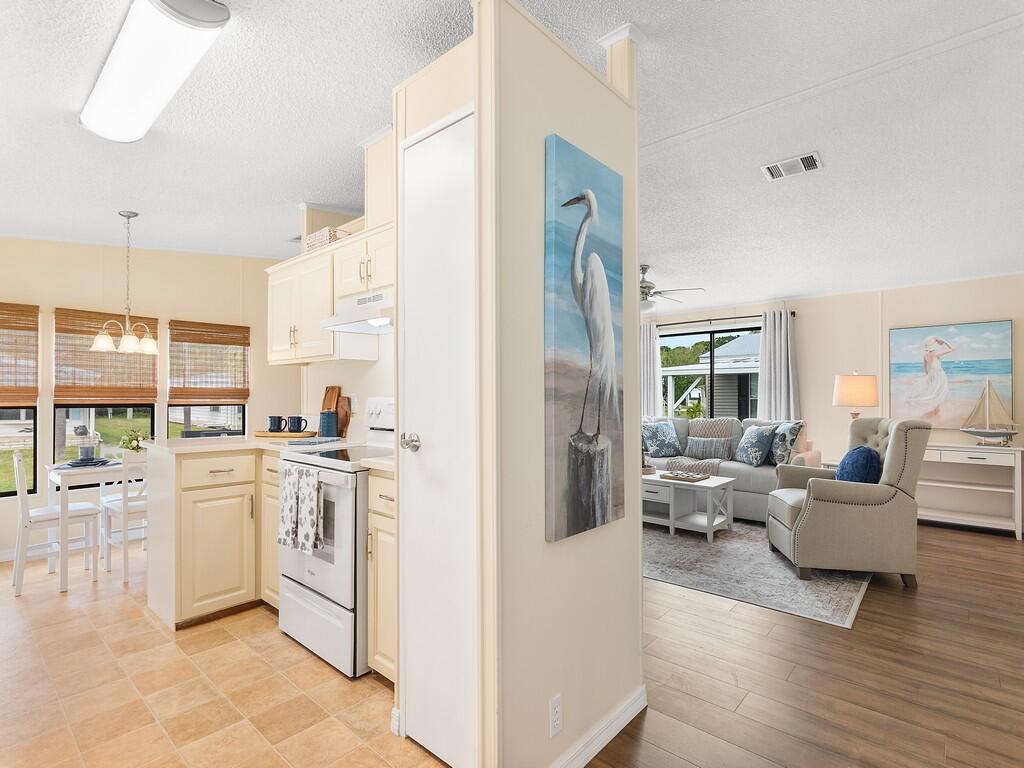 15 SE Iberian Lane, Port St. Lucie