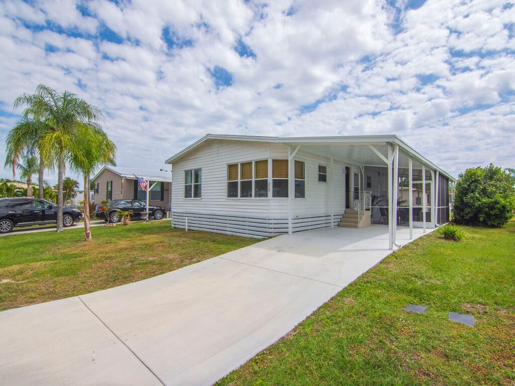 15 SE Iberian Lane, Port St. Lucie