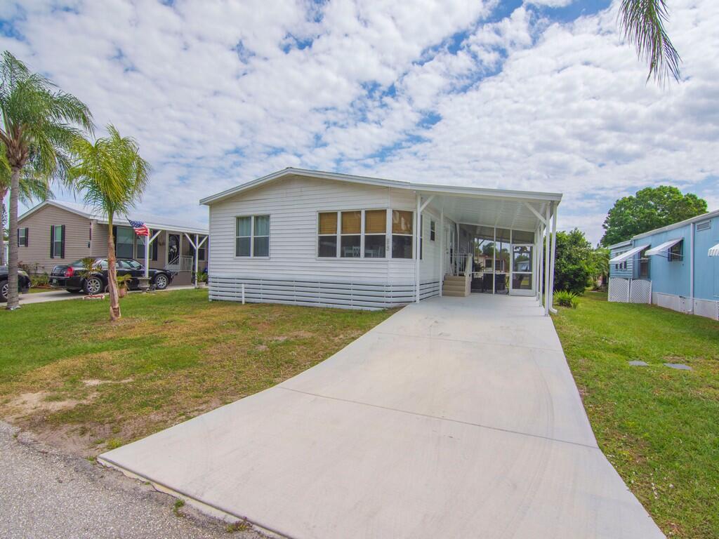 15 SE Iberian Lane, Port St. Lucie