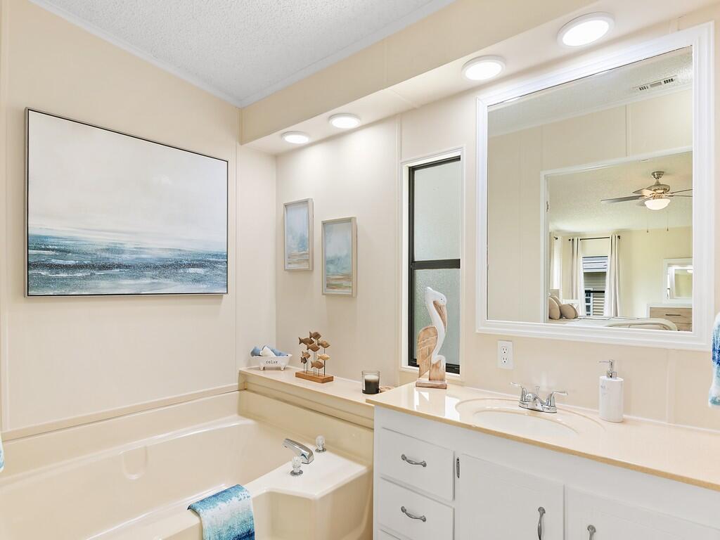 15 SE Iberian Lane, Port St. Lucie