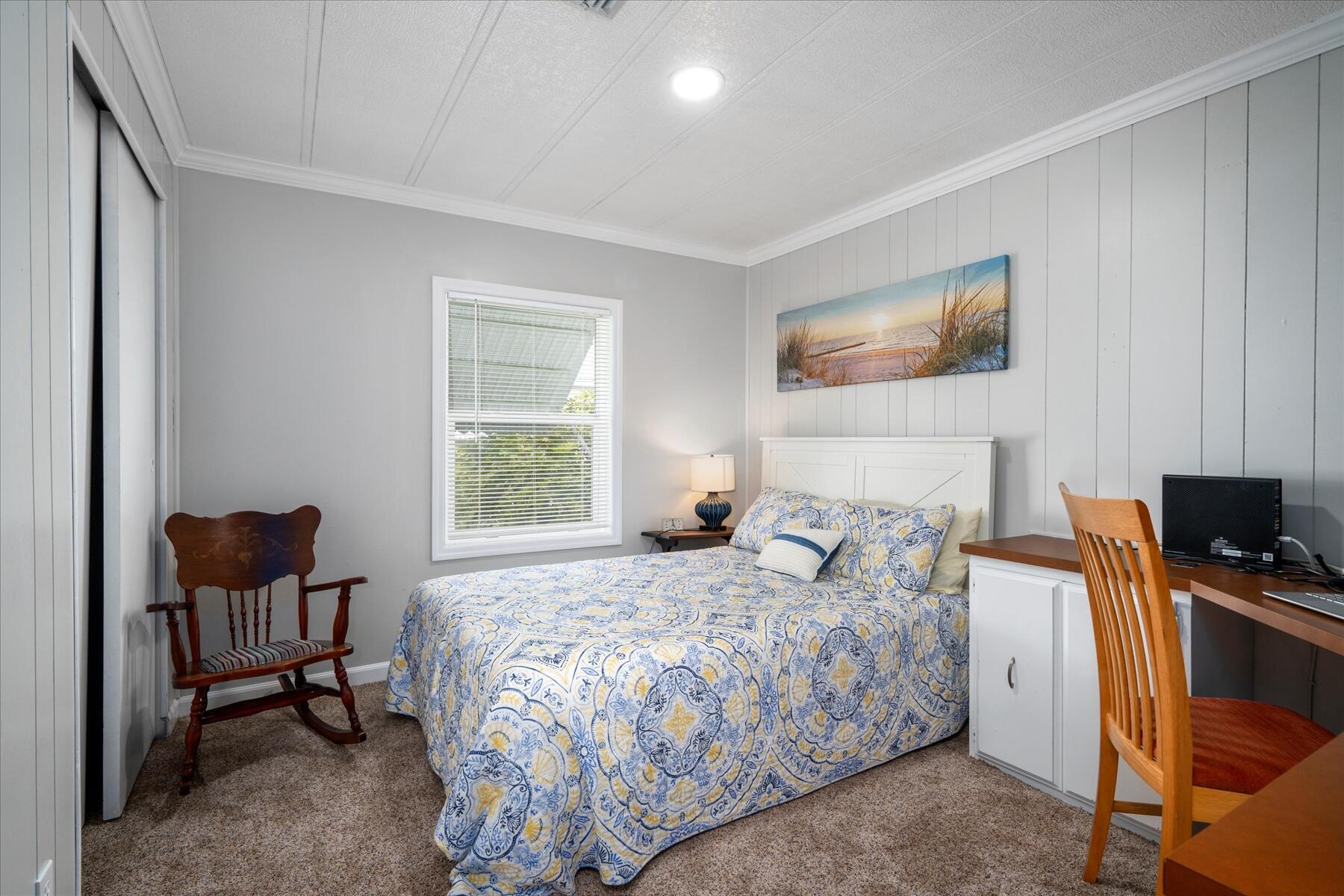 261 NE Cameo Way