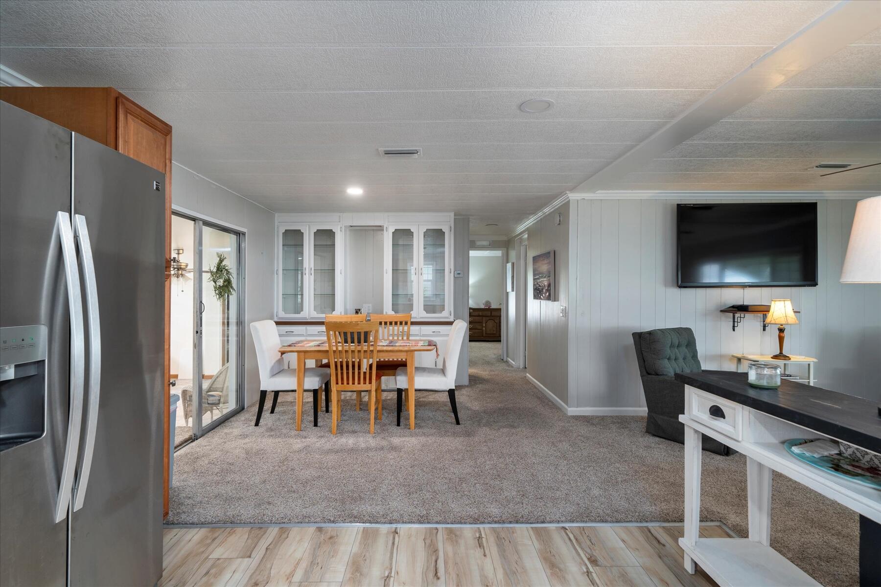 261 NE Cameo Way