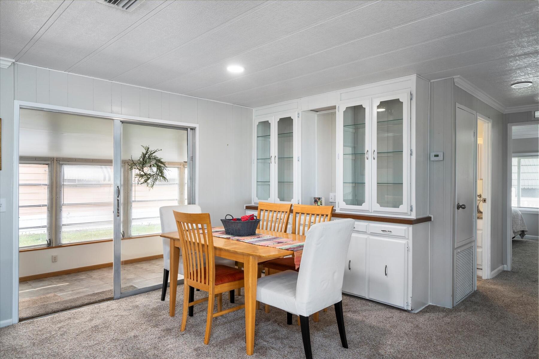 261 NE Cameo Way