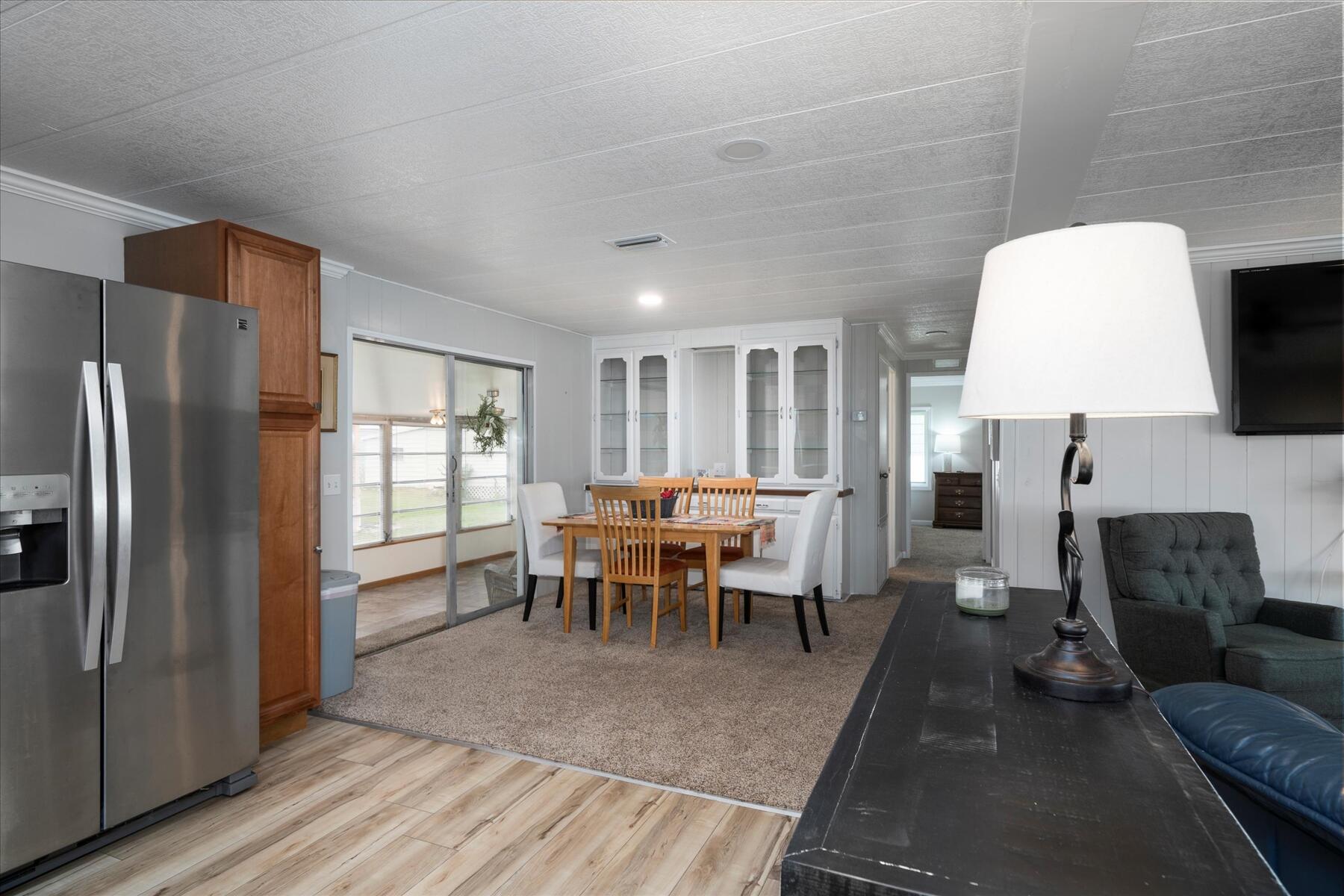 261 NE Cameo Way