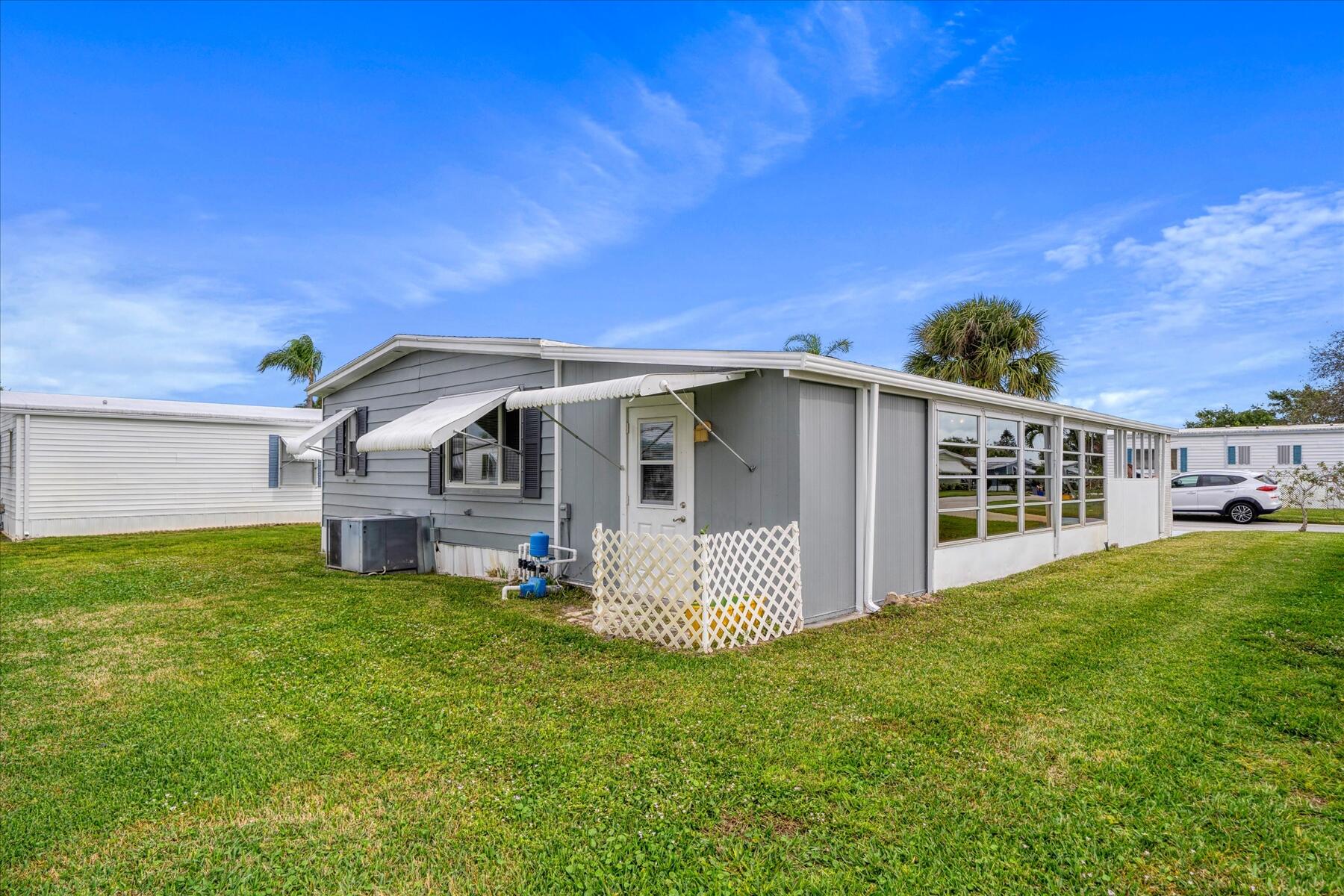 261 NE Cameo Way