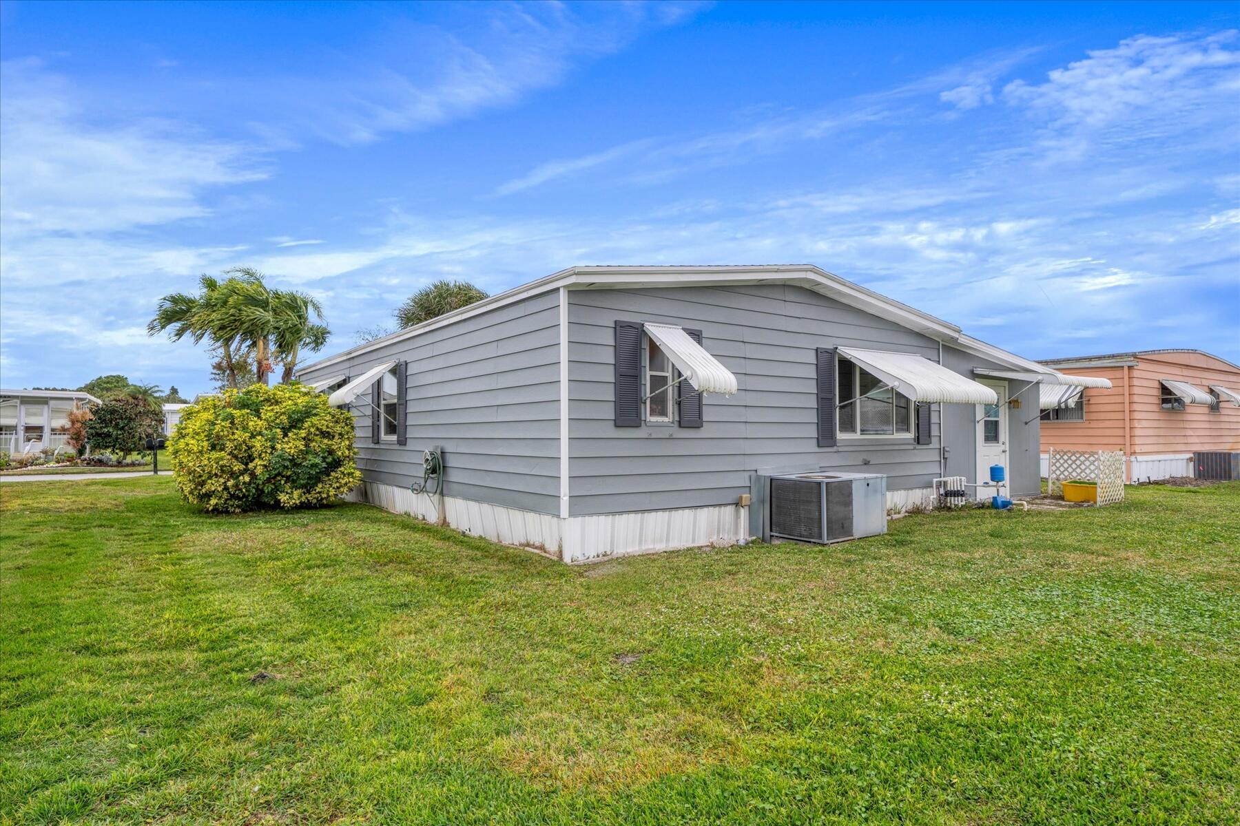261 NE Cameo Way