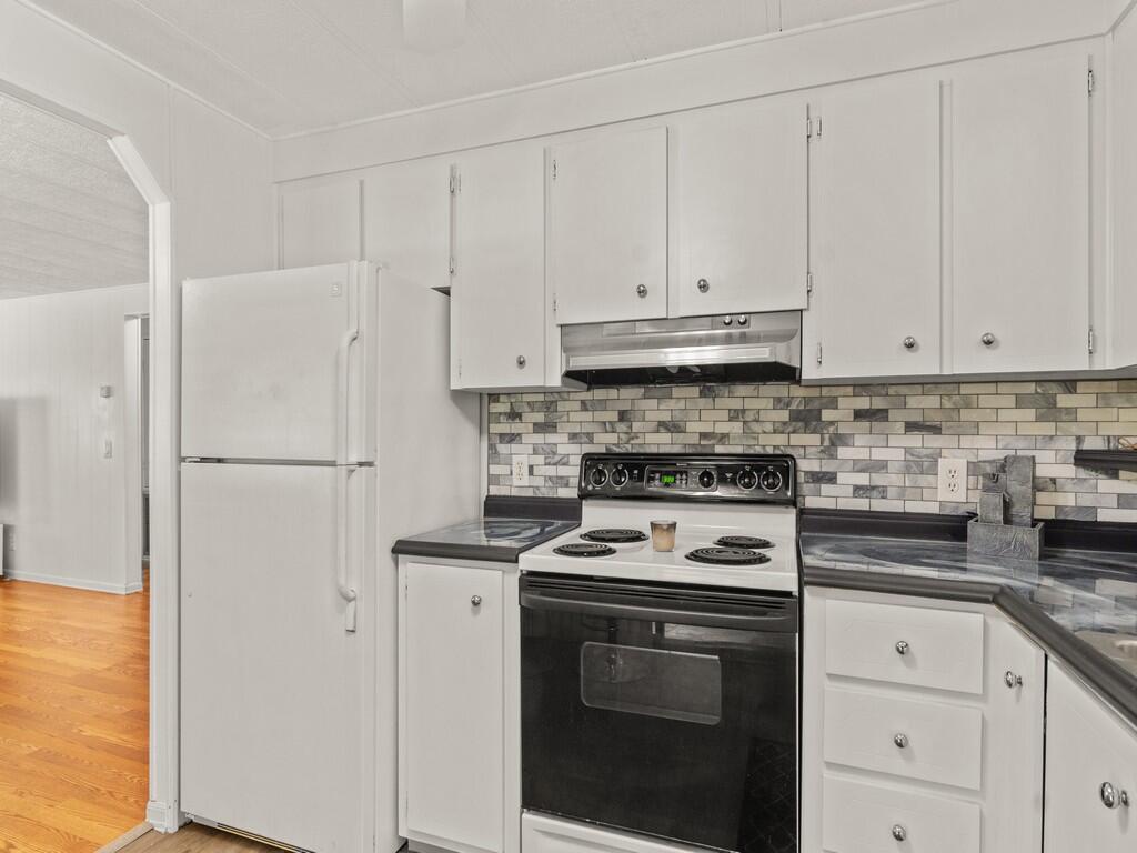 300 NE Opal Drive