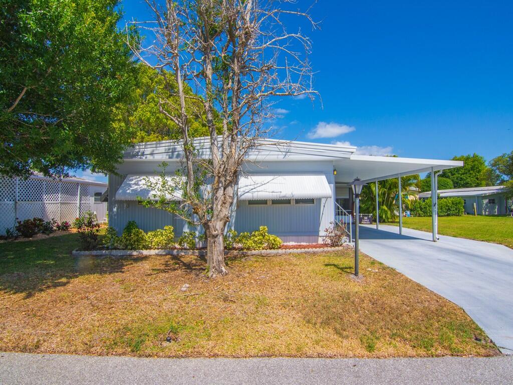 300 NE Opal Drive