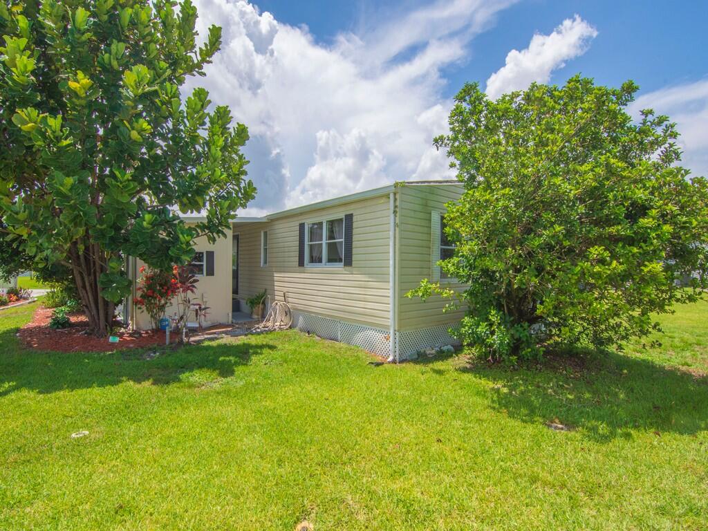 125 La Vaughn Circle