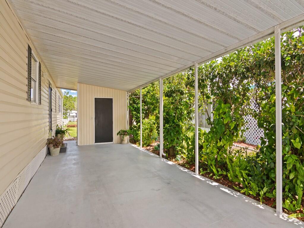 125 La Vaughn Circle