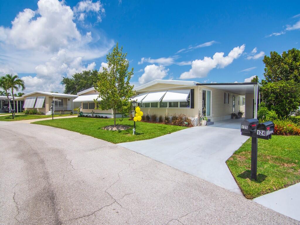 125 La Vaughn Circle