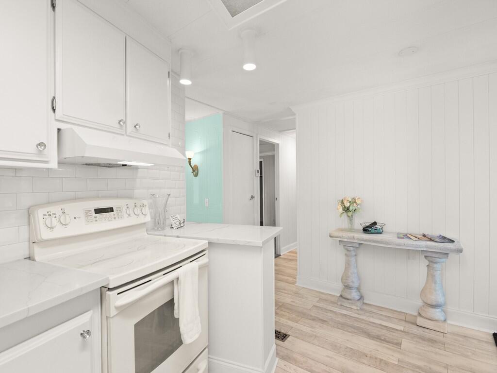 125 La Vaughn Circle