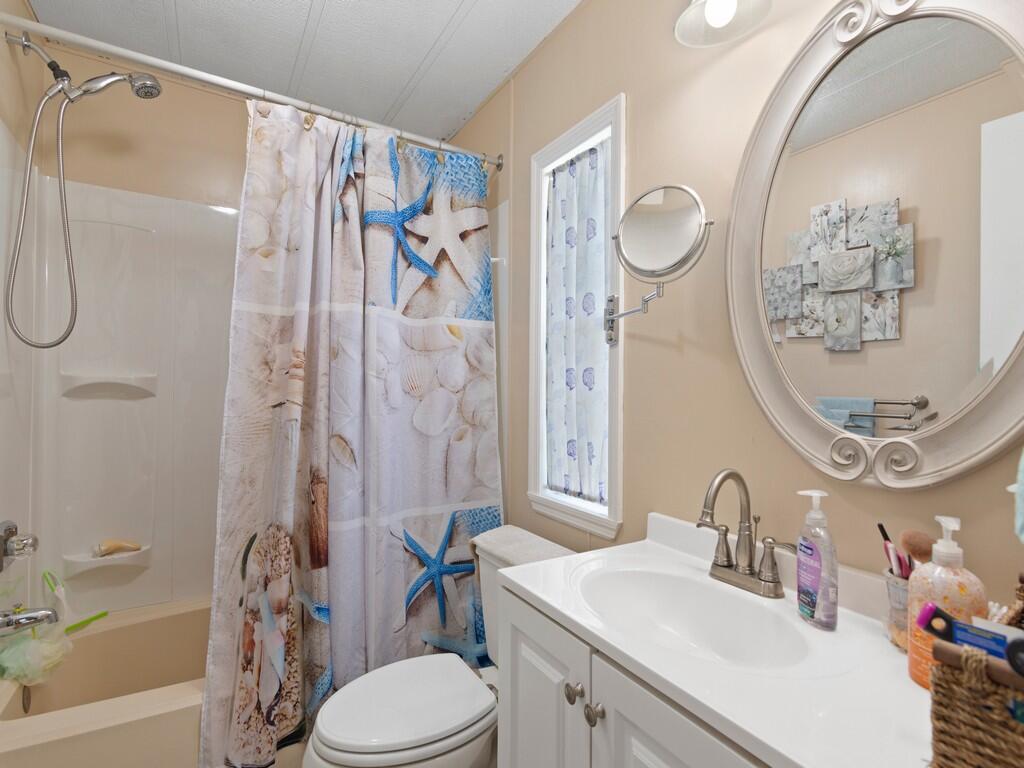 463 Onyx Way