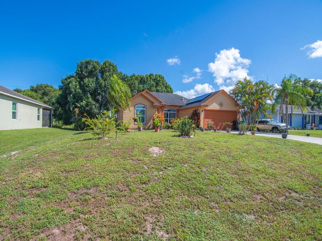714 SW Andrew Road, Port St. Lucie