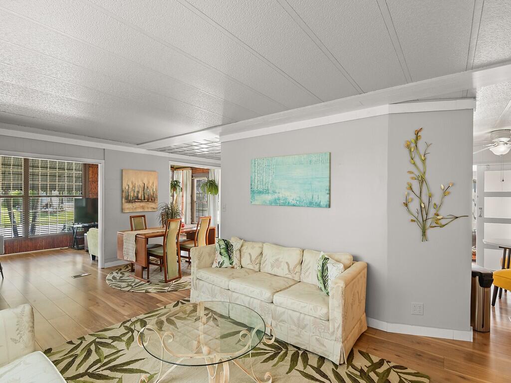 4 N North Warner Drive