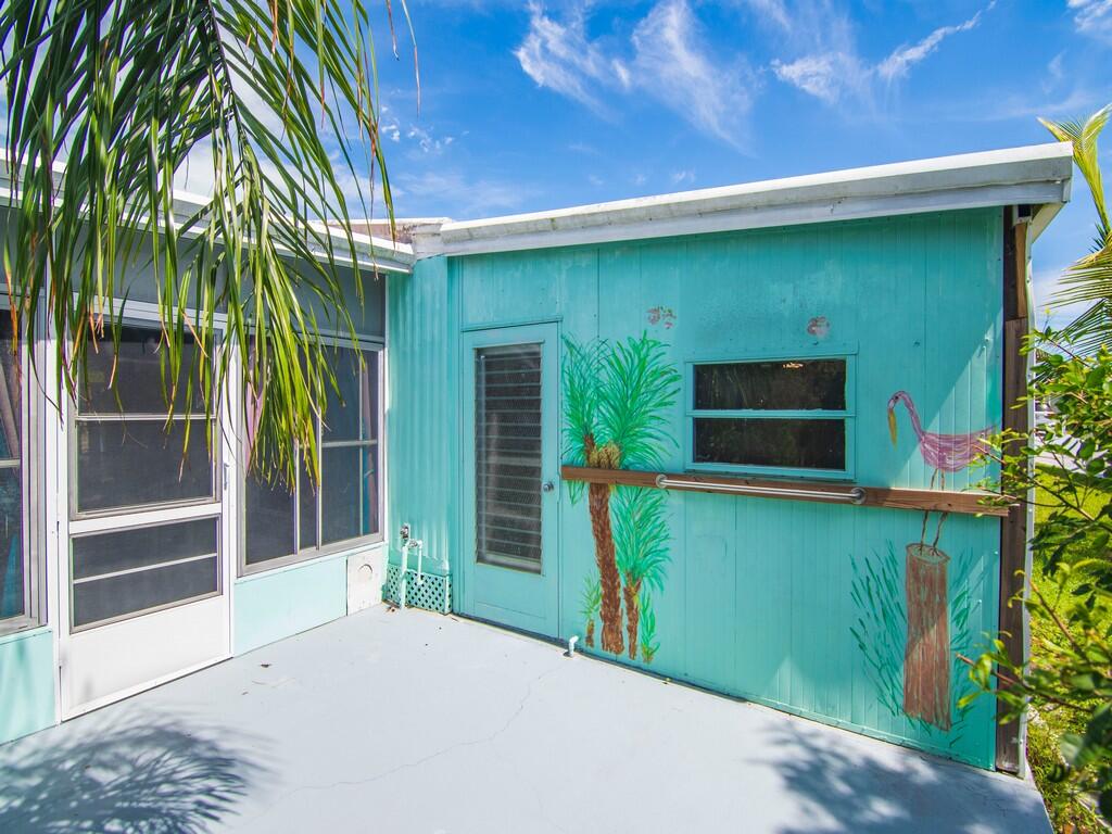 4 N North Warner Drive