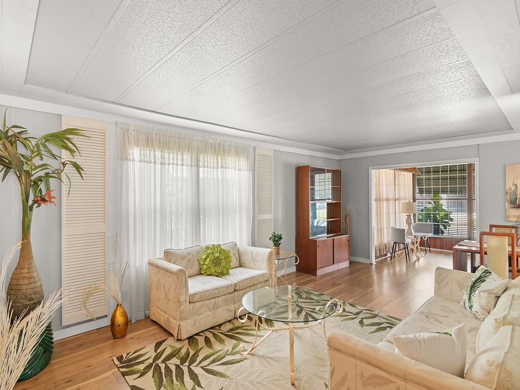4 N North Warner Drive