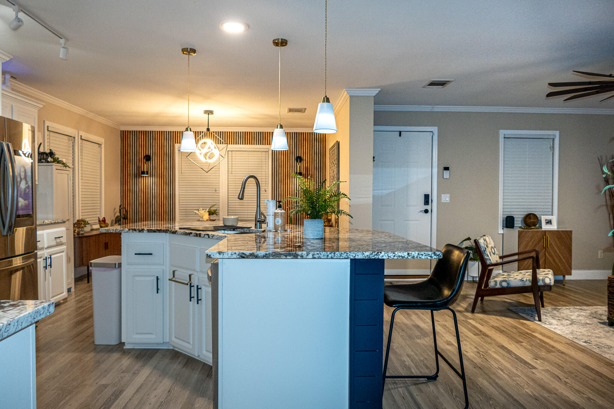 94 N North Warner Drive