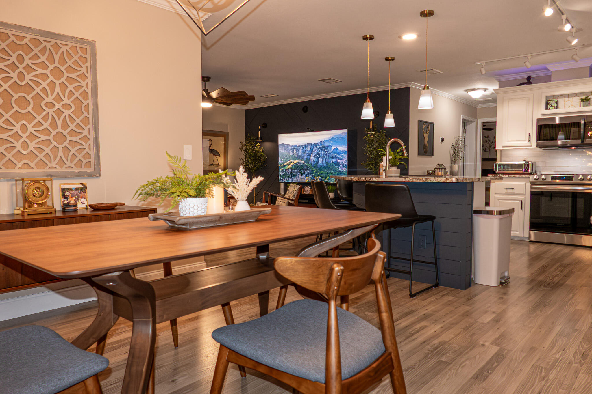 94 N North Warner Drive