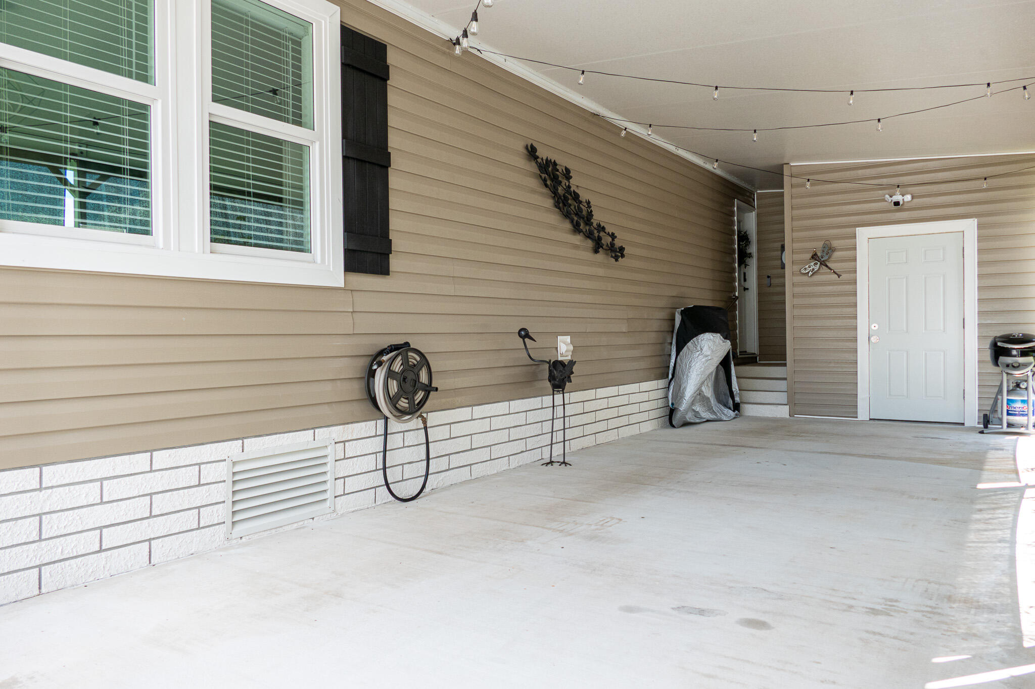 94 N North Warner Drive