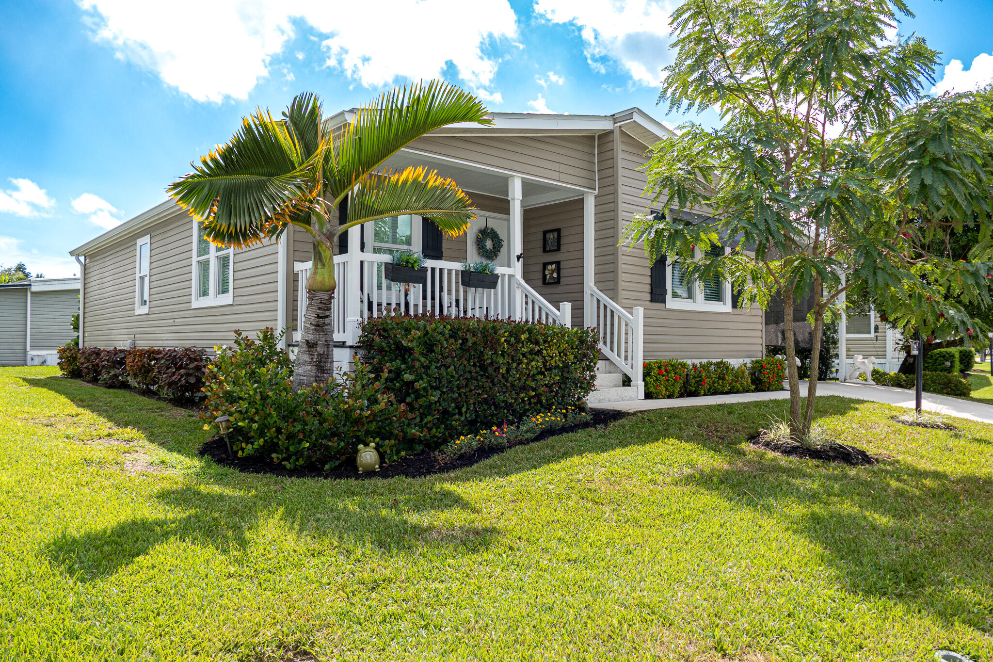 94 N North Warner Drive