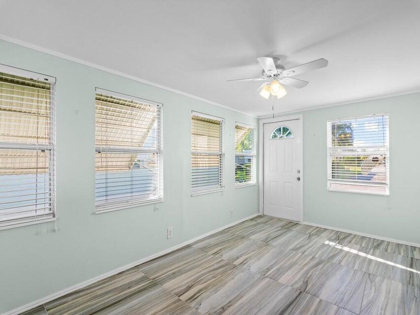 434 NE Topaz Terrace