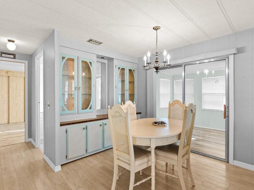 434 NE Topaz Terrace